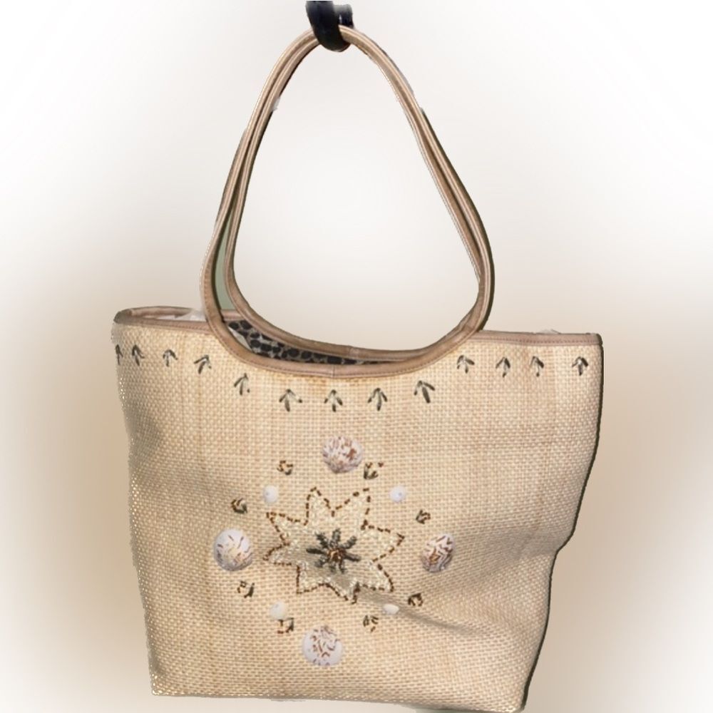 60’s era Beach rattan purse with shells